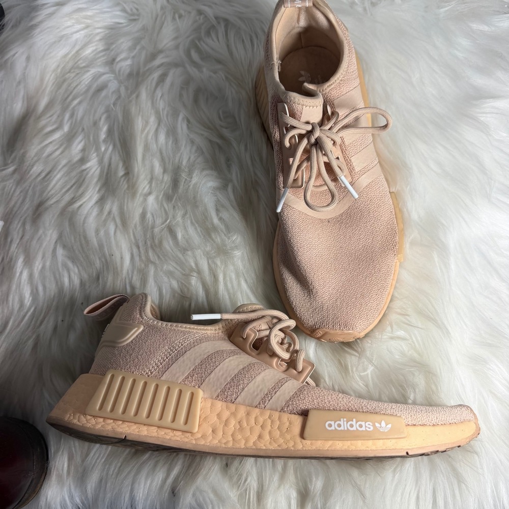 Adidas NMD R1 Peach Blush Pink Knit Low Top Running Sneakers Womens